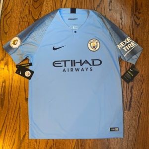 NWT ManCity 2018 Jersey Men’s L